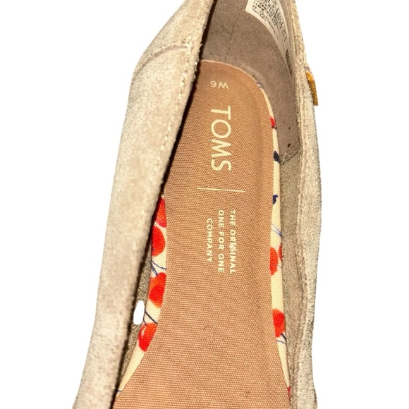 Toms tan suede juttin ballet flats size 6 slip in shoes - Picture 4 of 5
